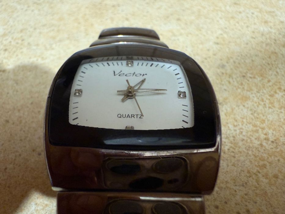 Zegarek Damski VECTOR QUARTZ