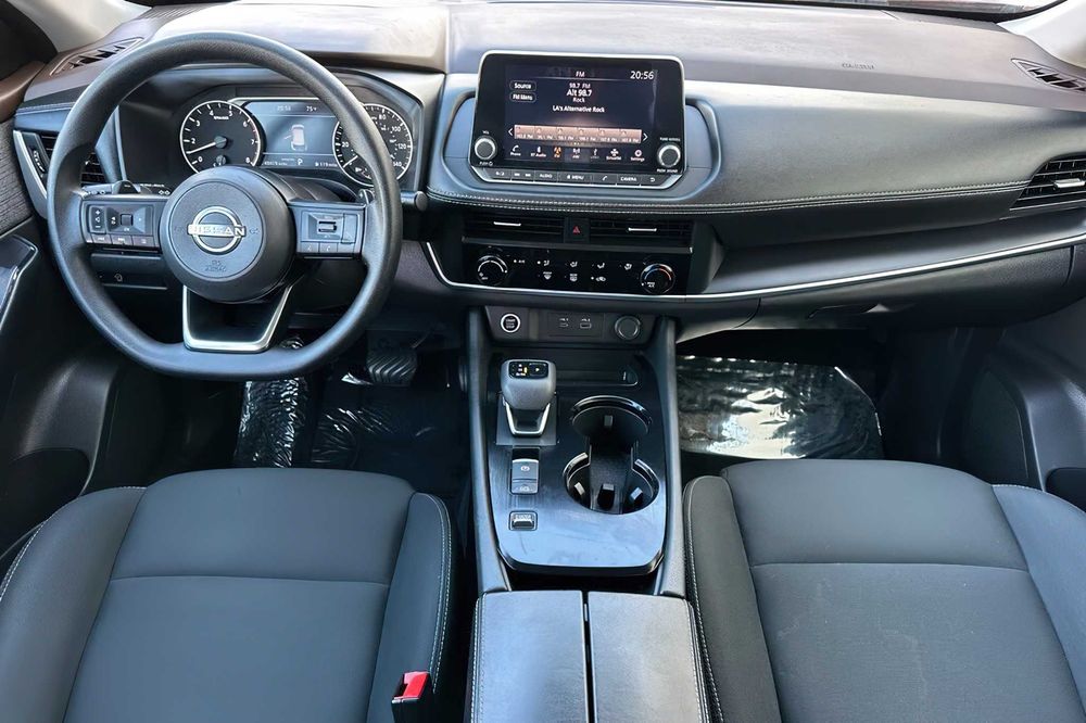 Nissan Rogue      2023