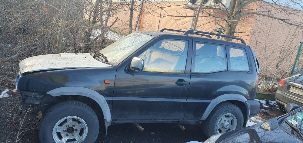 Nissan Terrano Ford maverick klima  2.4 części