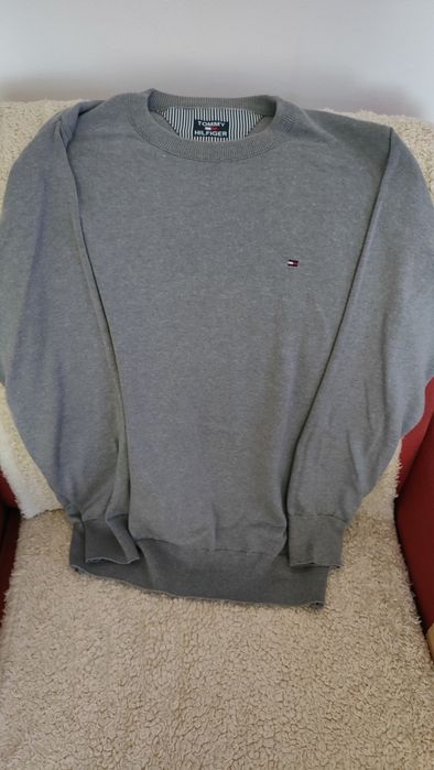 Sprzedam sweter młodzieżowy Tommy Hilfiger