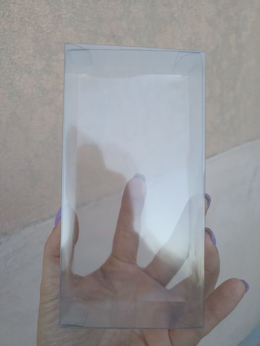 Transparent Box64285302608899122