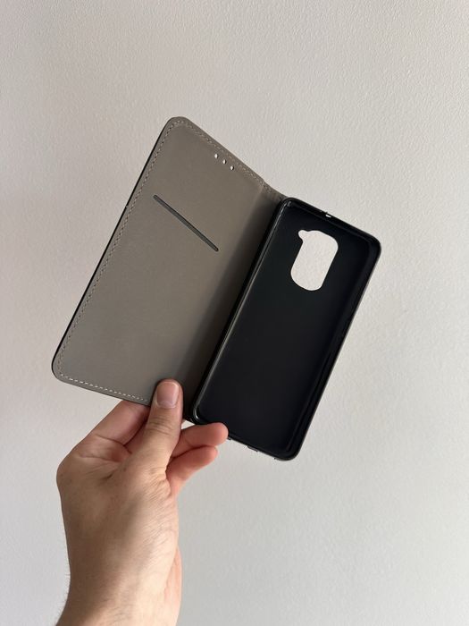 Etui Zamykane czarne do Xiaomi Redmi Note 9