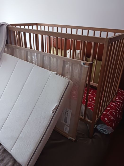 Berço cama em faia com oferta protecção laterais