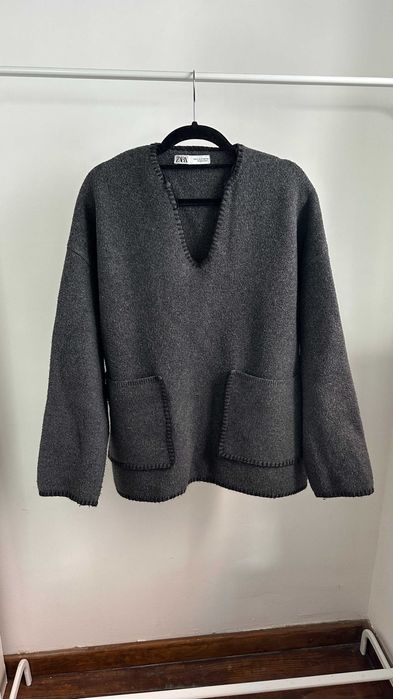 Camisola Zara cinzenta com bolsos