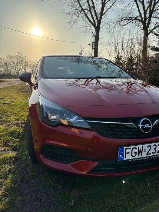 Opel Astra Opel Astra V 1.2T 145KM Hatchback