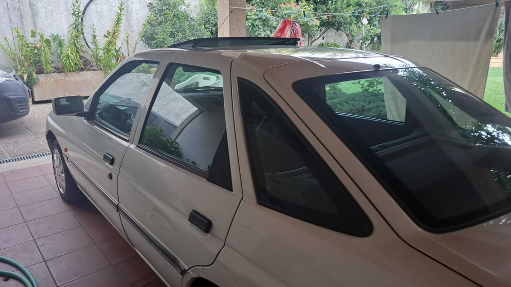 Automóvel gasolina