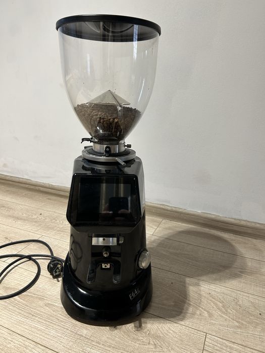 Продам кавомолку Fiprenzato F64E б/у