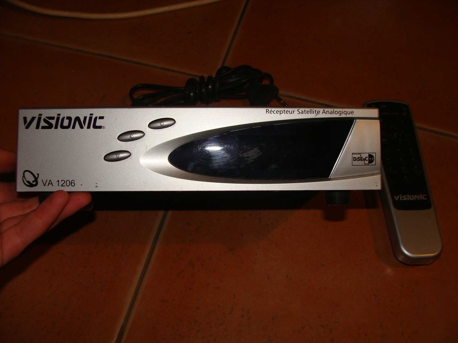 Recetor de Satélite Analógico - Visionic com comando