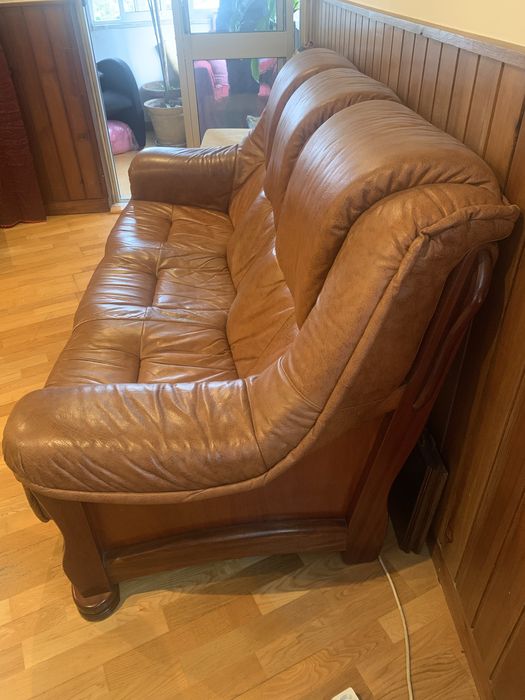 Sofa 3 lugares em pele genuina