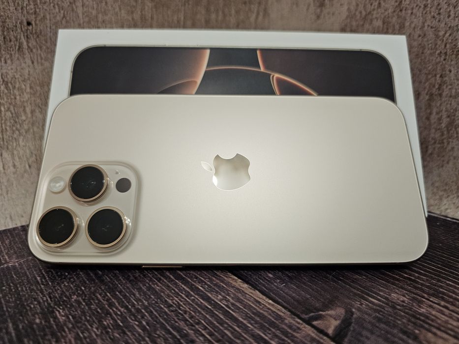 Смартфон Apple iPhone 16 Pro Max 256Gb Desert Titanium 92% гарантія