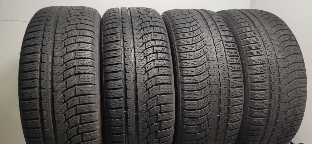 Резина R-17 235/55 103V XL "Nokian" WR a4, шины