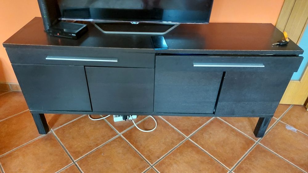 Aparador de sala preto