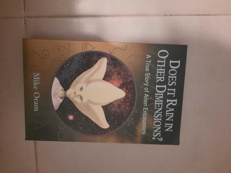 Does It Rain In Other Dimensions? (portes grátis)