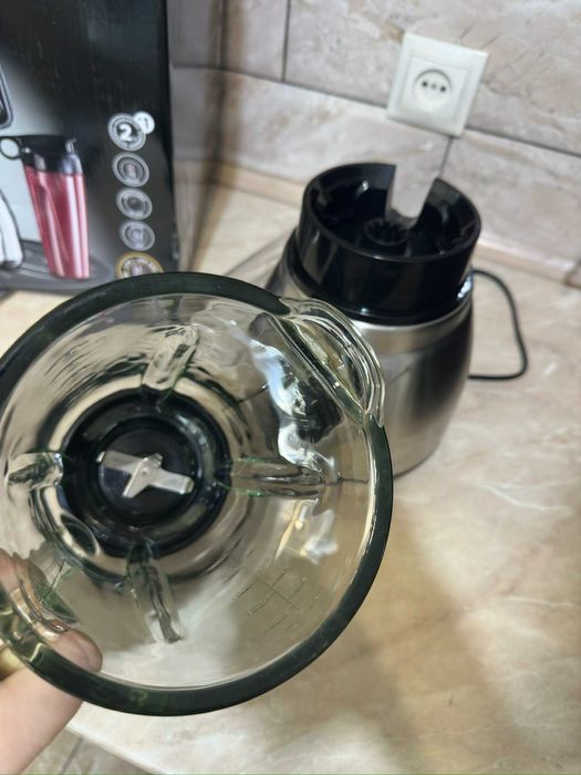 Блендер стаціонарний Russell Hobbs 23821-56 СТАН НОВОГО