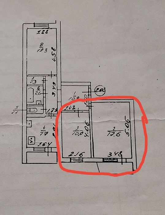 Продам 2 кімнати в трикімнатній. Терміново!