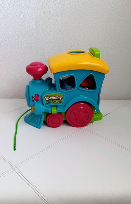 Comboio musical para bebé