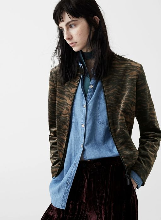 Велюровий бомбер Mango