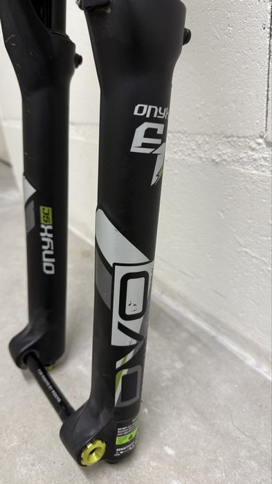 Suspensão DVO Onyx SC E1 36 – 180 mm – 27,5” – 2022