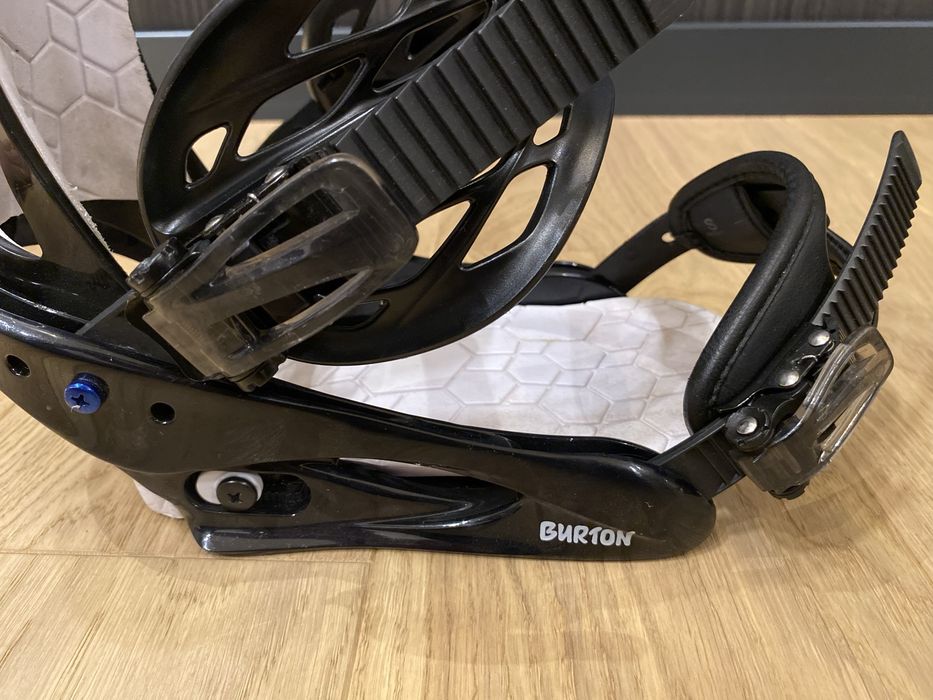 Wiązania snowboardowe Burton- stan bardzo dobry