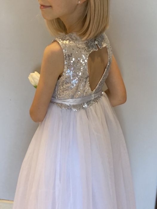 Spektakularna sukienka biały tiul cekiny