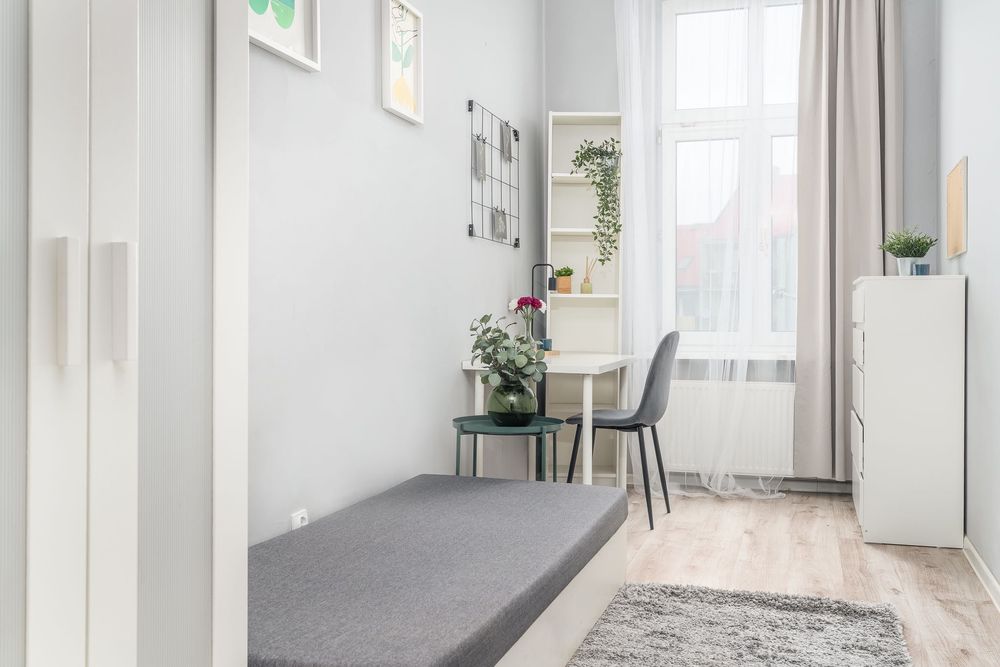 Przestronny pokój w damskim mieszkaniu, ul. Dubois 3, blisko Pl.Rodła