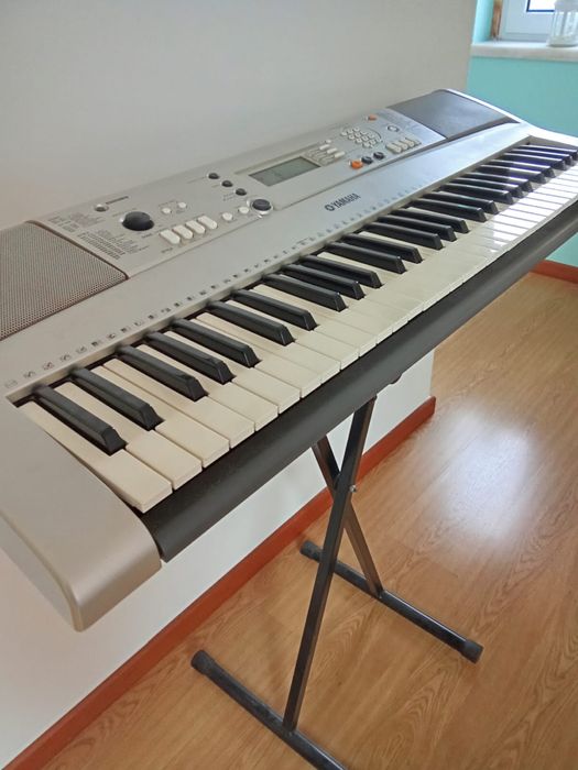 Teclado musical Yamaha
