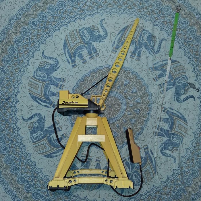 Brinquedo -grua eletrica  Joustra com caixa