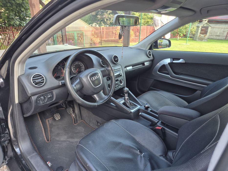 Audi A3 8P 3-drzwiowe  1.9 TDI  105 KM