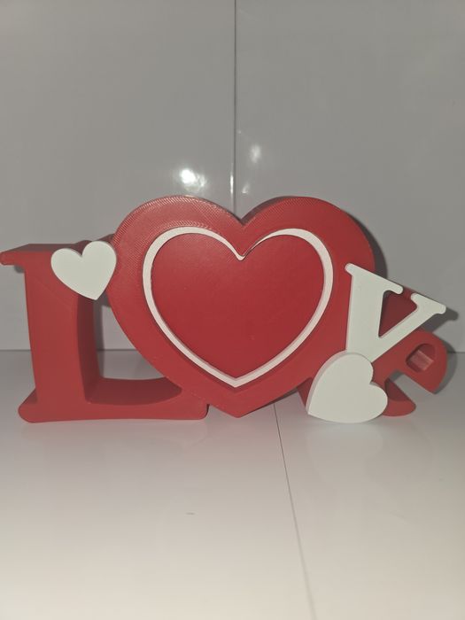 Walentynki, dzień zakochanych. Ramka na zdjęcie  LOVE +SERCE