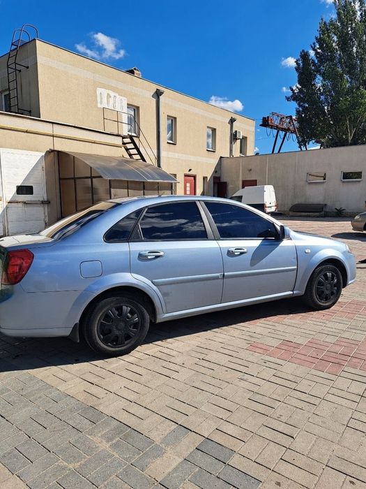 Daewoo dentra, lacetti 2013року