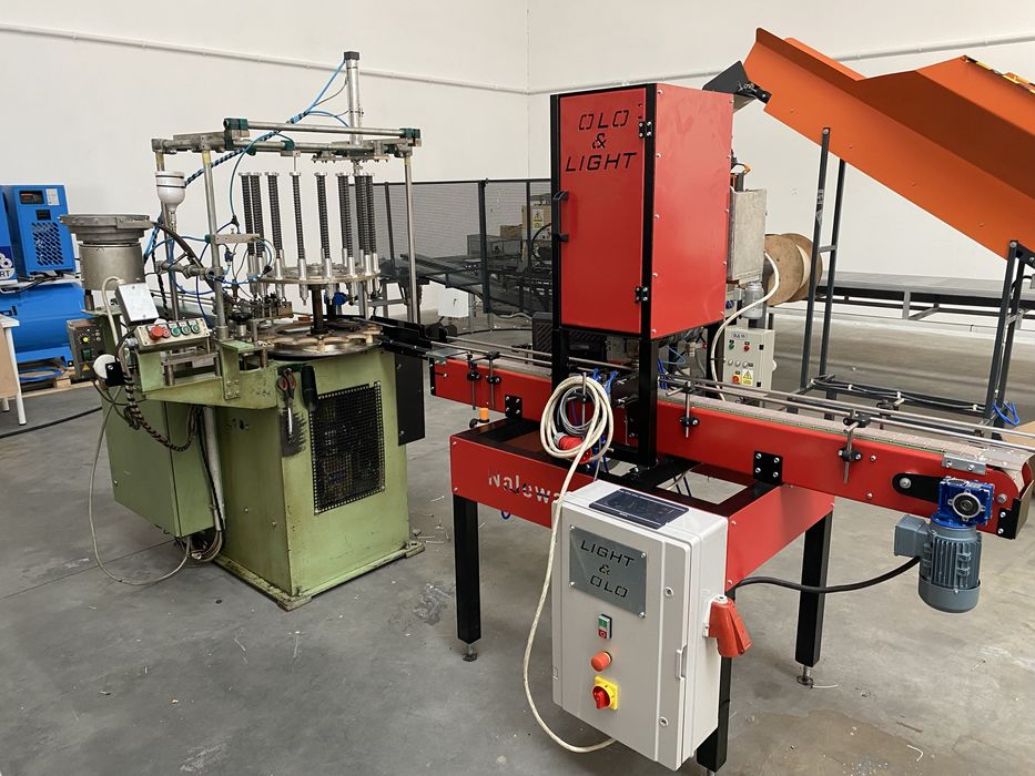 Linia do zalewania swiec zniczy wkladow