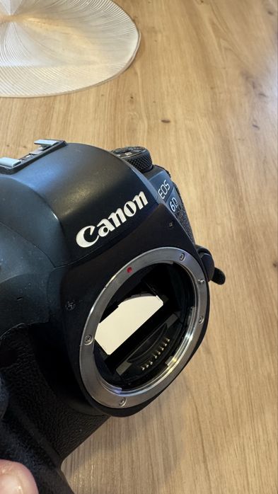 Фотоапарат Canon EOS 6D Mark II