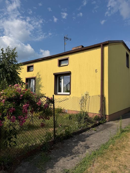 Na sprzedaż dom 79,5m² duża działka 9 600m²