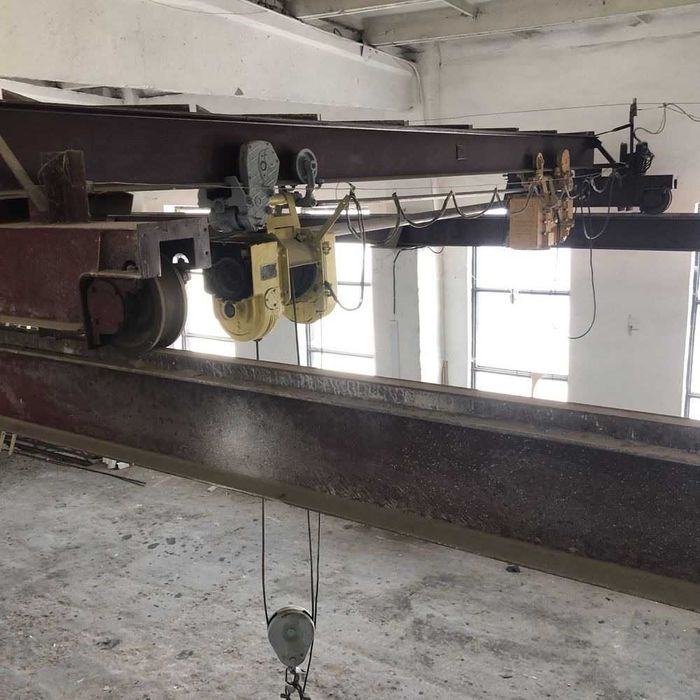 Продаж комплексу виробничо-складських приміщень з земельною ділянкою