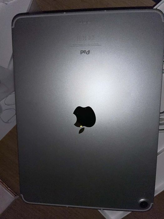 IPad Air 4 2020 stan bardzo dobry