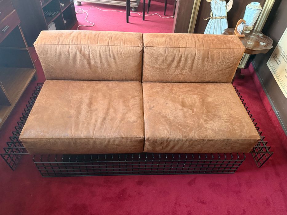 kanapa w stylu loft