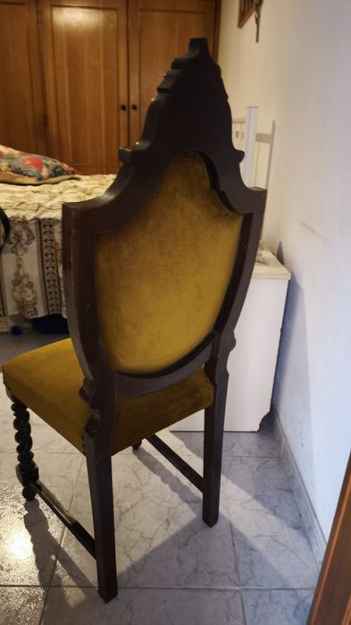 Cadeira vintage almofadada