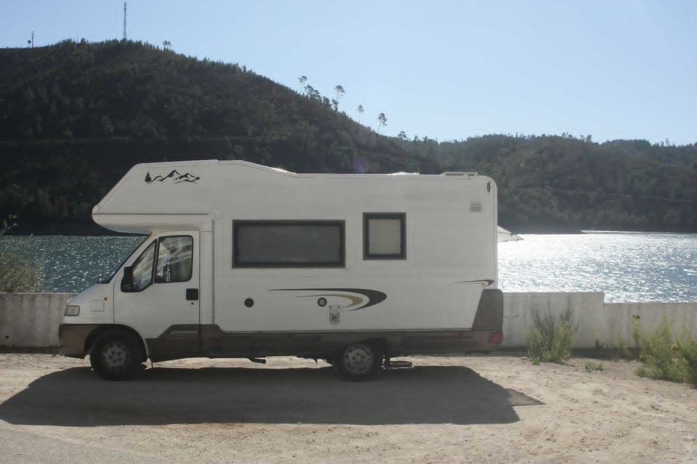 Autocaravana Fiat Ducato 2.5TDI 6Lugares