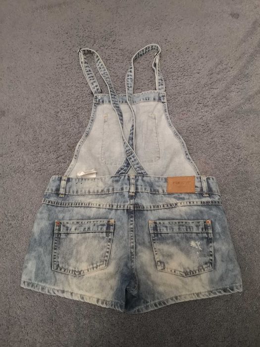 Spodenki jeansowe New Yorker, ogrodniczki
