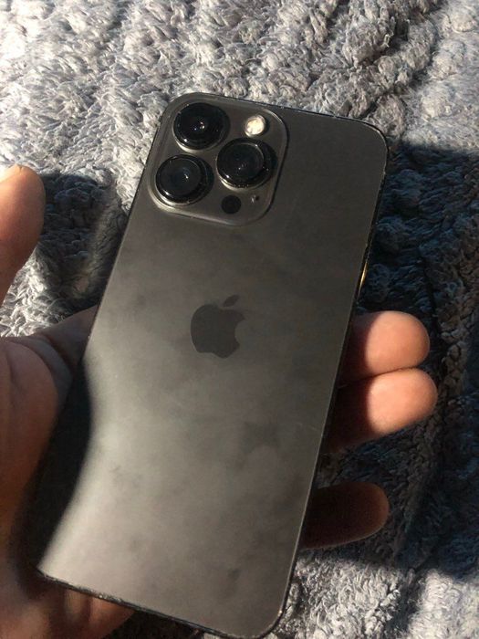 IPhone 13  та інші на запчастини