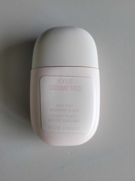 Kylie Cosmetics skin tint