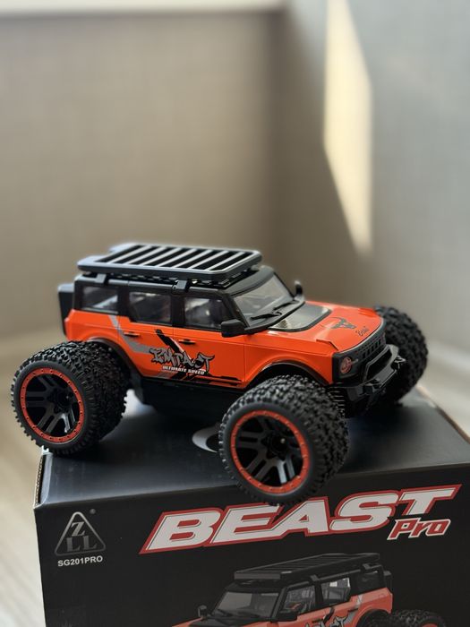 Машинка 4x4 на пульті керування | Швидка машинка до 40 км/год