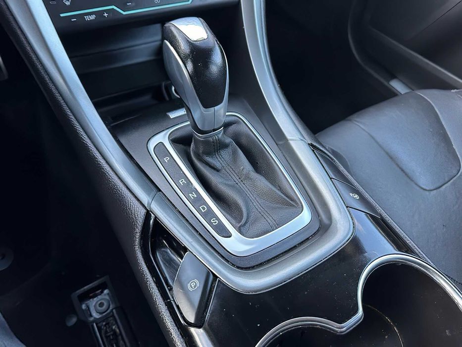 Ford Fusion Titanium      2014