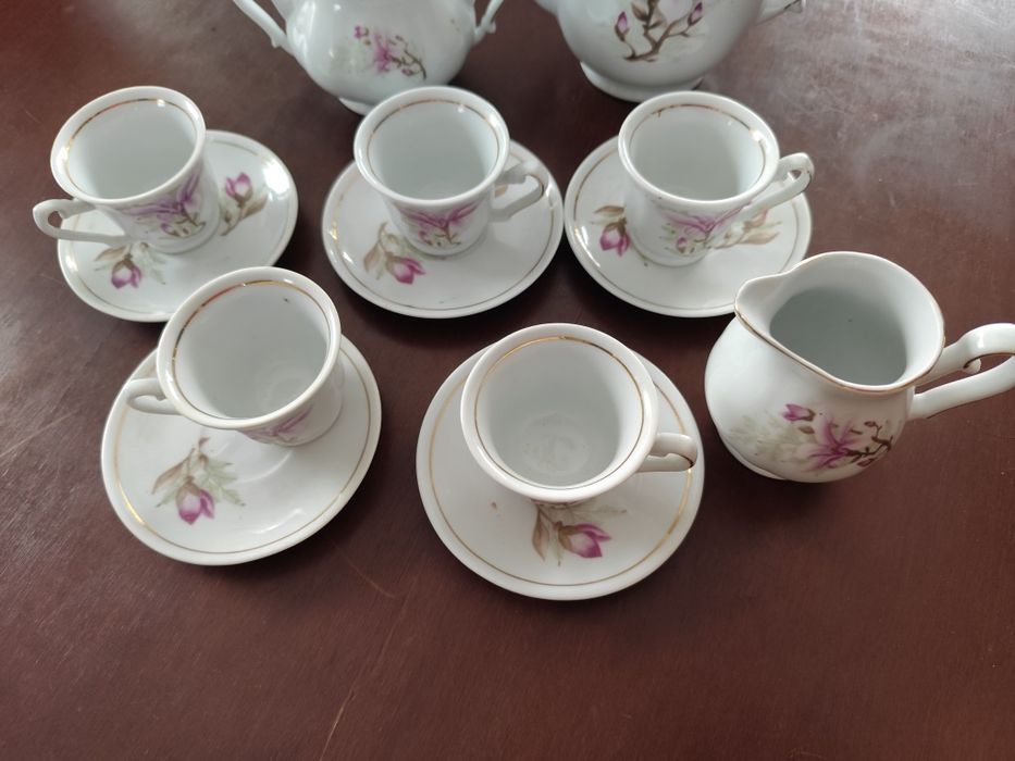 Serviço de café antigo