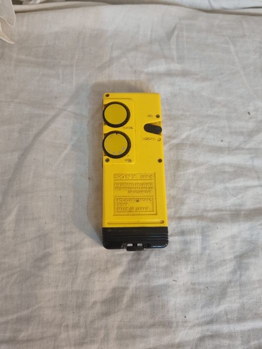 Rádio Sony a Pilhas