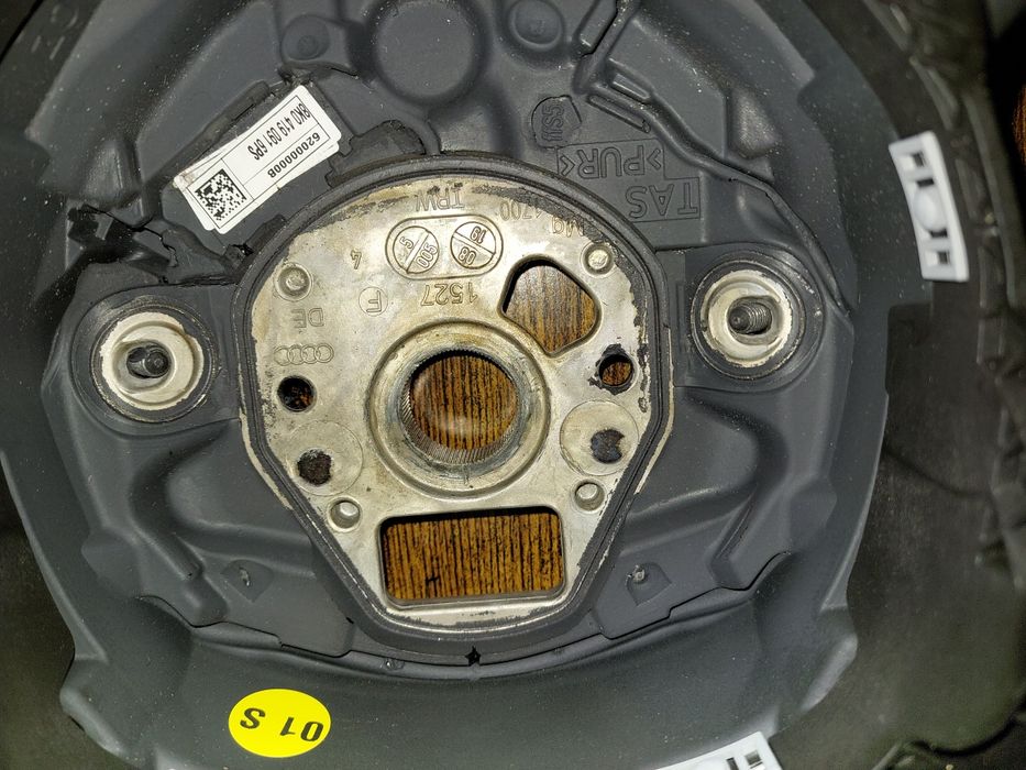 Kierownica Audi A4 B8