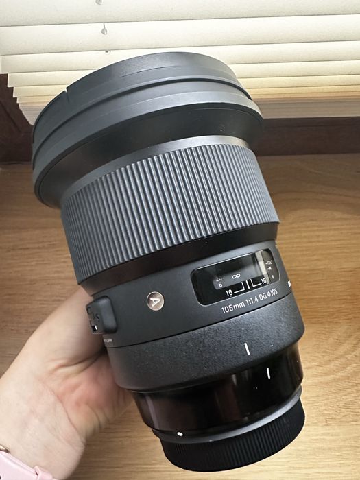 Sigma Art 105 F1.4 DG HSM Canon