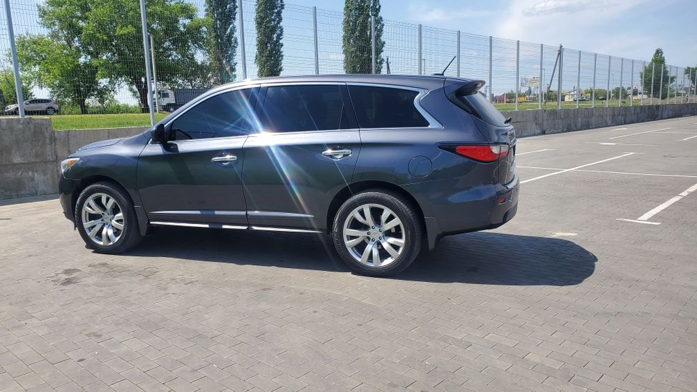 Инфинити QX 60 2013 г 4х4, 7 мест  Макс. Компл,бизнес класс