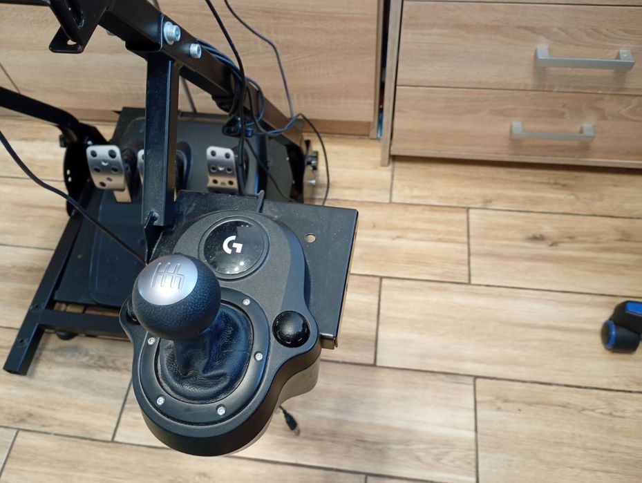 Kierownica Logitech G920 cały zestaw polecam