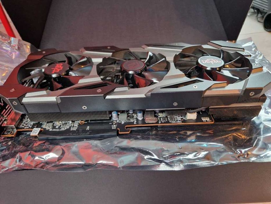 Radeon RX 5700 XT PowerColor Red Devil – super stan, gotowa do grania!